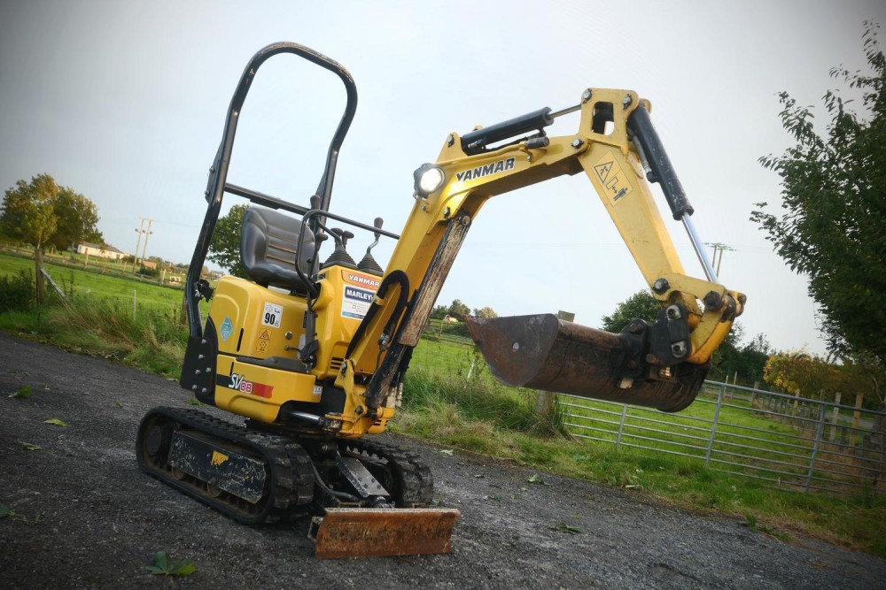 1-ton-micro-digger-hire-northern-ireland-marley-hire